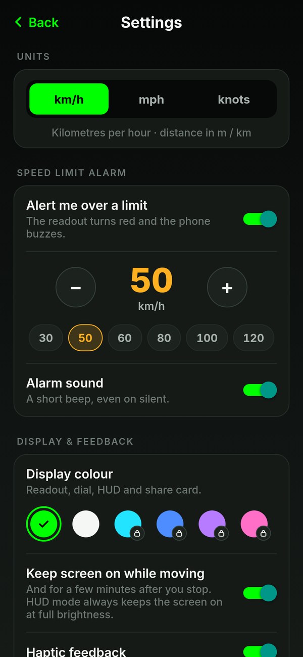 Settings: a km/h · mph · knots selector, the speed limit alarm switched on at 50 km/h with − and + and presets and an alarm sound switch, six display colour swatches, and the keep-screen-on switch